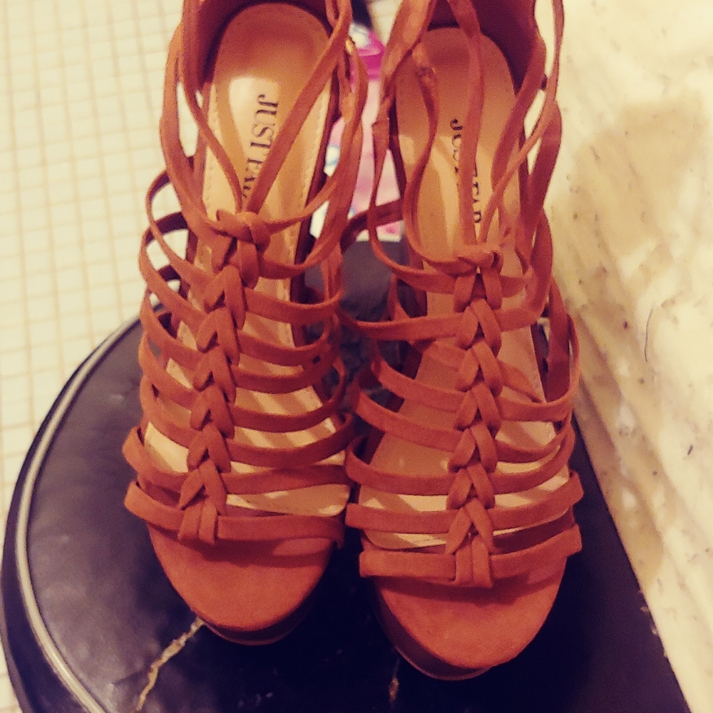 Tan Wedges
